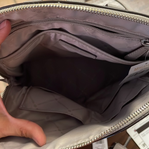 Michael Kors Emmy full size backpack- pearl grey - Picture 6 of 12